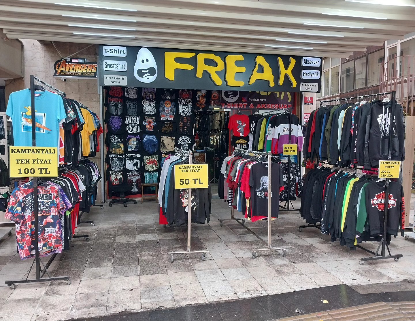 FREAK Karanfil Sokak Showroom & Atölye